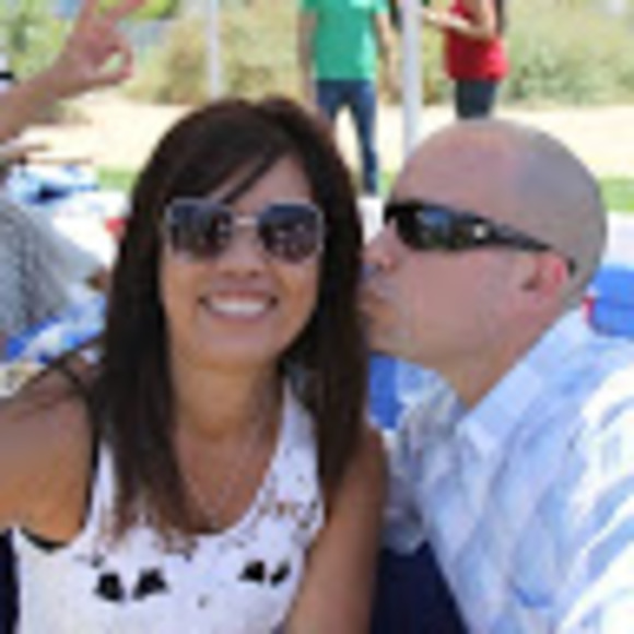 Meet your Posher, Julie anne - Picture 1 of 1